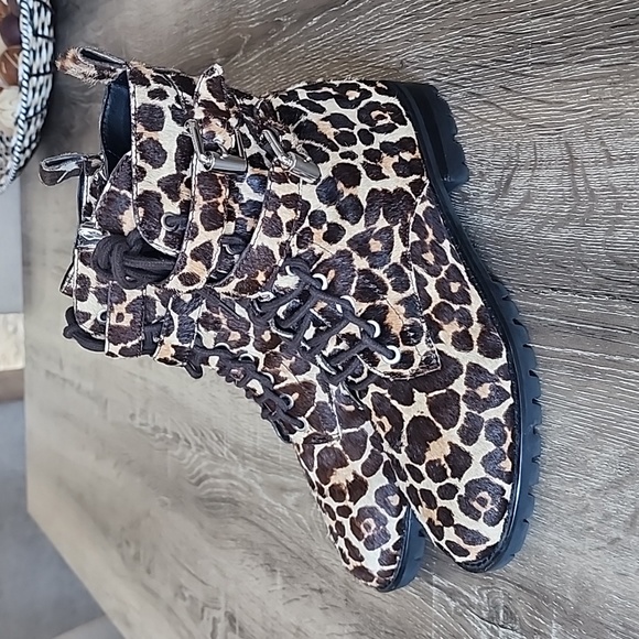 NEW! REBECCA MINKOFF Jaiden Cowhide  Animal Print Combat Boots Size 10 - Picture 6 of 12